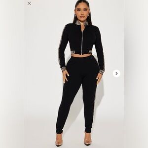 Brand new Fashion Nova Passing by you sweater legging set.